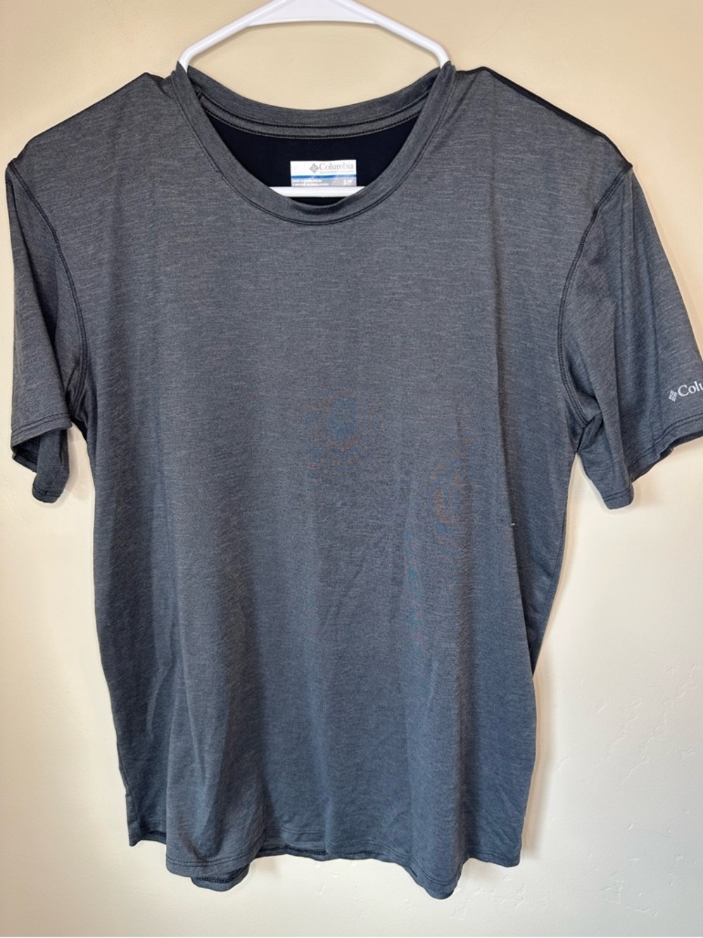 Columbia Men's SMALL Moisture Wicking Short-Sleeve Color Block Tee Gray & Black